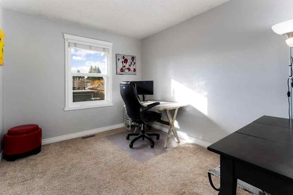 MLS® A2268214 - 136 Parkside Crescent SE in Parkland Calgary, Residential