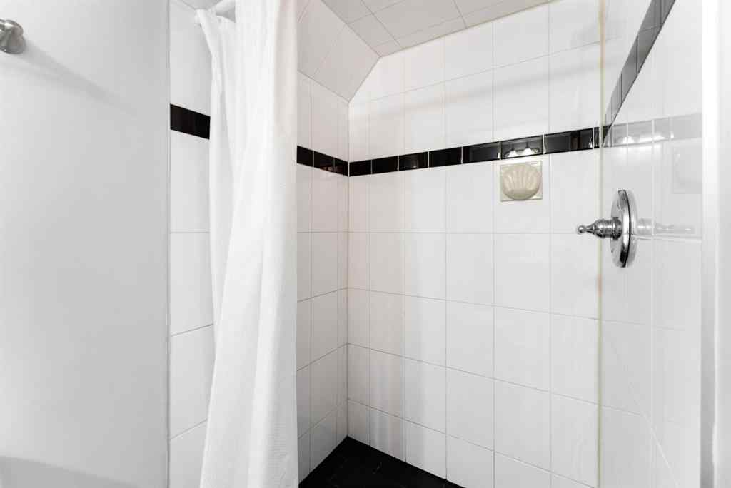 MLS® A2268214 - 136 Parkside Crescent SE in Parkland Calgary, Residential