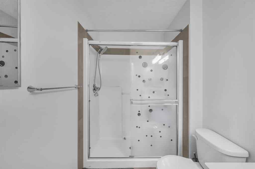 MLS® A2268216 - 533 Savanna Boulevard NE in Saddle Ridge Calgary, Residential