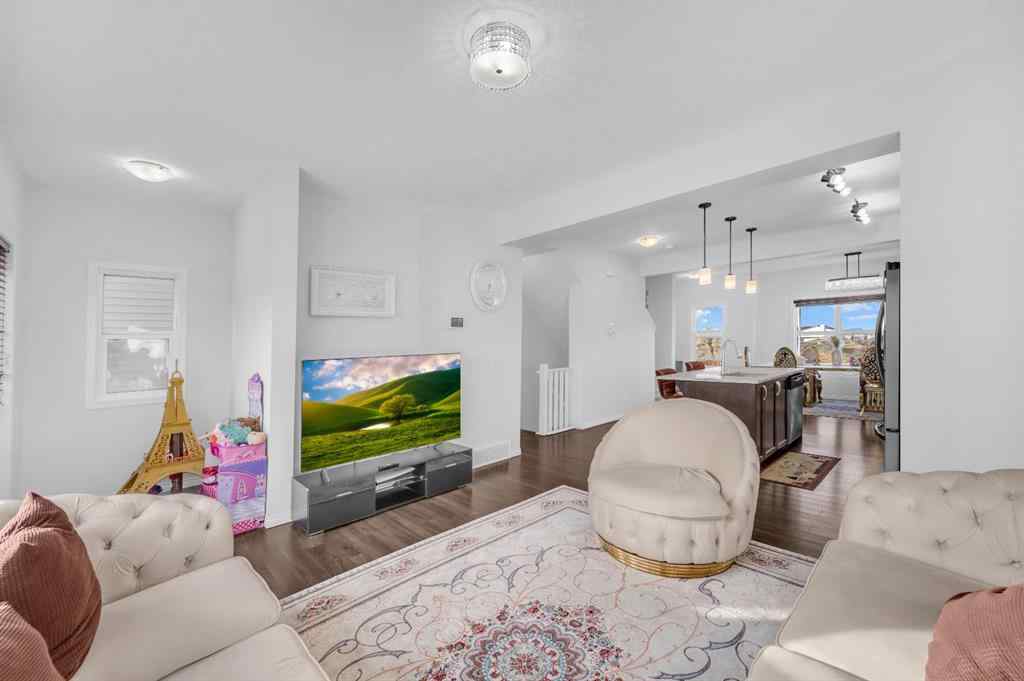 MLS® A2268216 - 533 Savanna Boulevard NE in Saddle Ridge Calgary, Residential