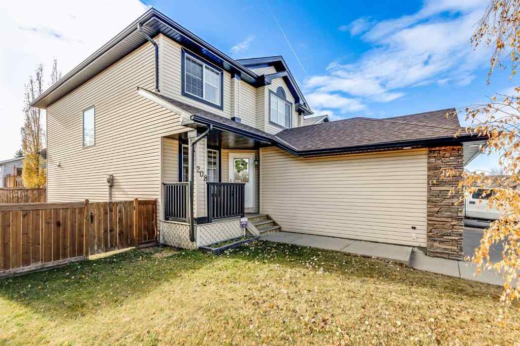 MLS® A2268218 - 208 Fairways Bay NW in Fairways Airdrie, Residential