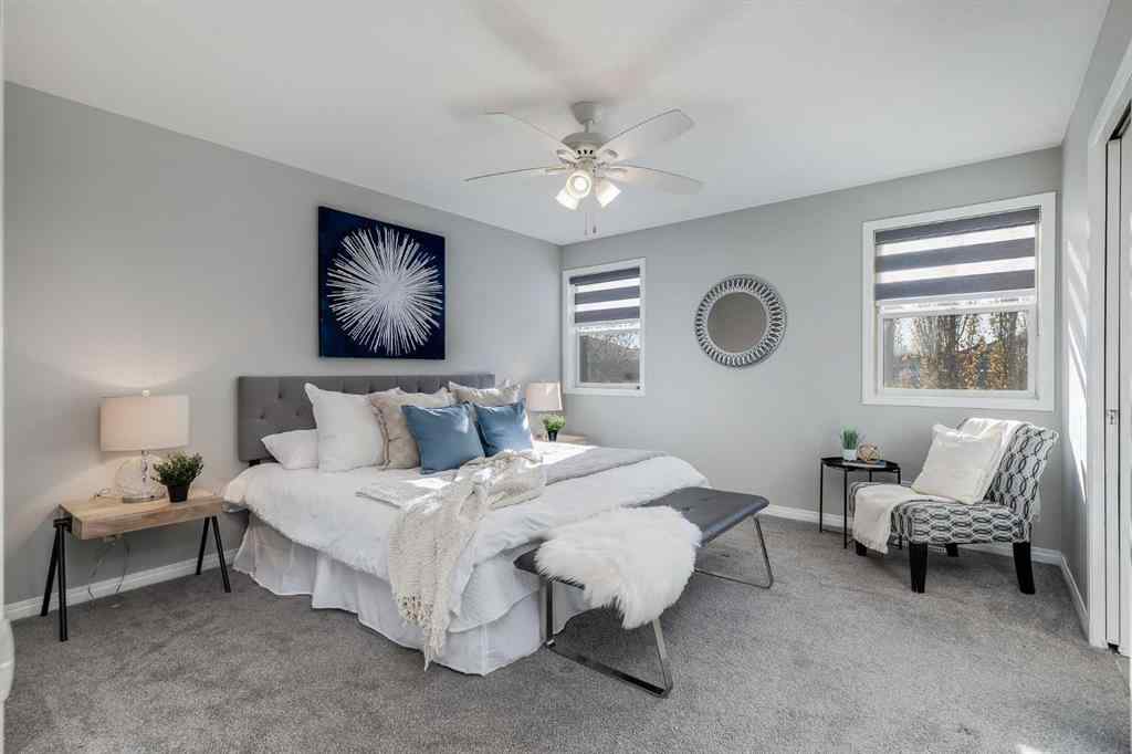 MLS® A2268218 - 208 Fairways Bay NW in Fairways Airdrie, Residential