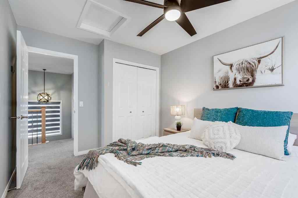 MLS® A2268218 - 208 Fairways Bay NW in Fairways Airdrie, Residential