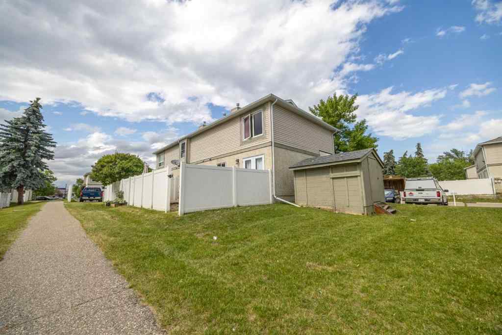 MLS® A2268225 - 105 Deer Ridge Lane SE in Deer Run Calgary, Residential