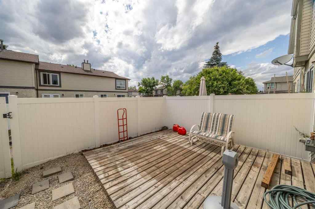 MLS® A2268225 - 105 Deer Ridge Lane SE in Deer Run Calgary, Residential