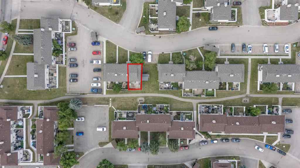 MLS® A2268225 - 105 Deer Ridge Lane SE in Deer Run Calgary, Residential