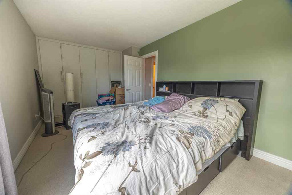 MLS® A2268225 - 105 Deer Ridge Lane SE in Deer Run Calgary, Residential