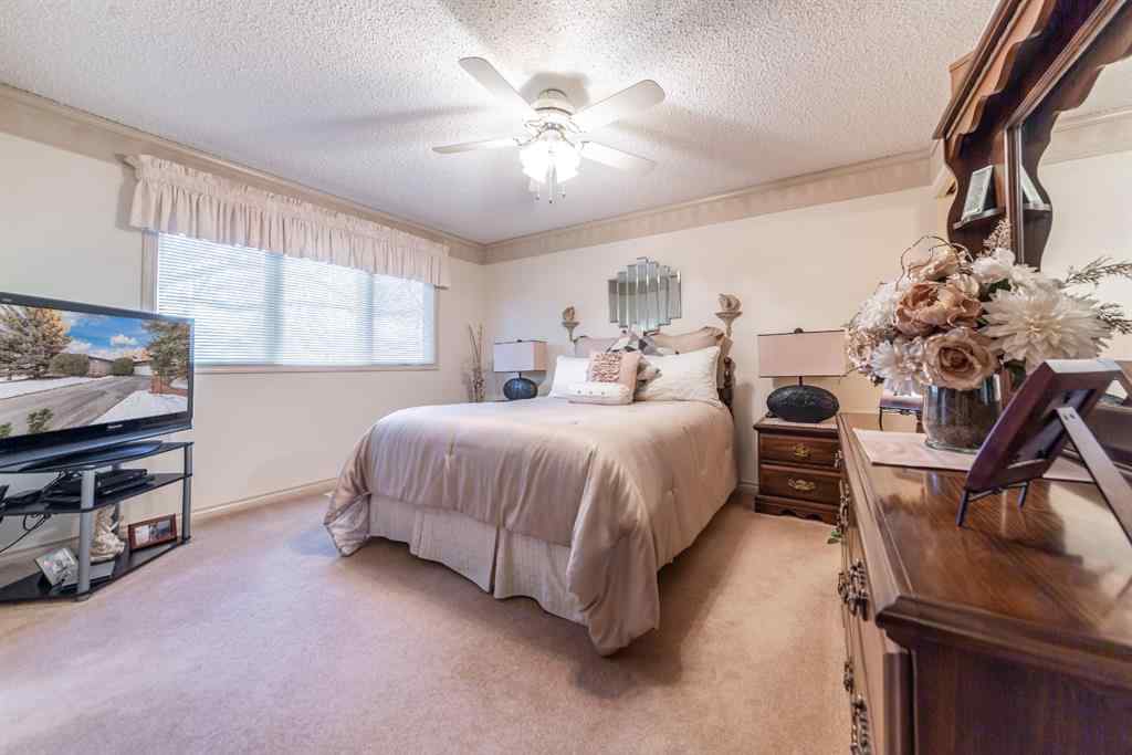 MLS® A2268227 - 3205 58 Avenue  in Steele Heights Lloydminster, Residential