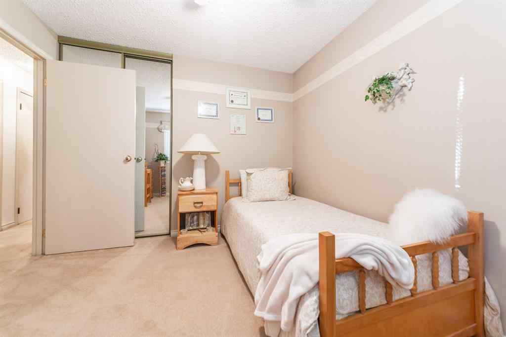 MLS® A2268227 - 3205 58 Avenue  in Steele Heights Lloydminster, Residential