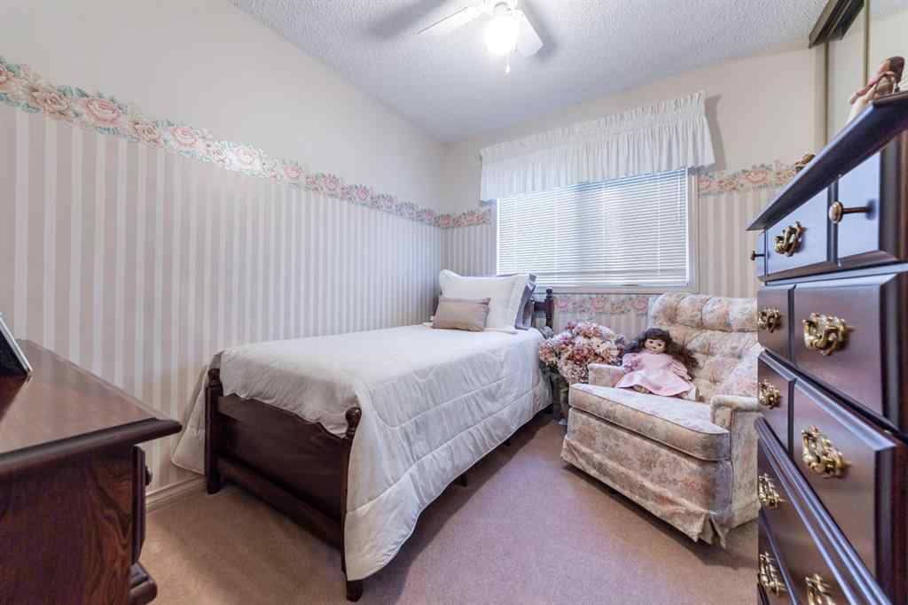 MLS® A2268227 - 3205 58 Avenue  in Steele Heights Lloydminster, Residential