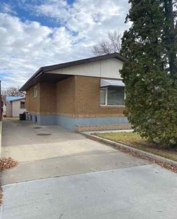 MLS® A2268229 - 240 1 Street E in Central Brooks, Residential
