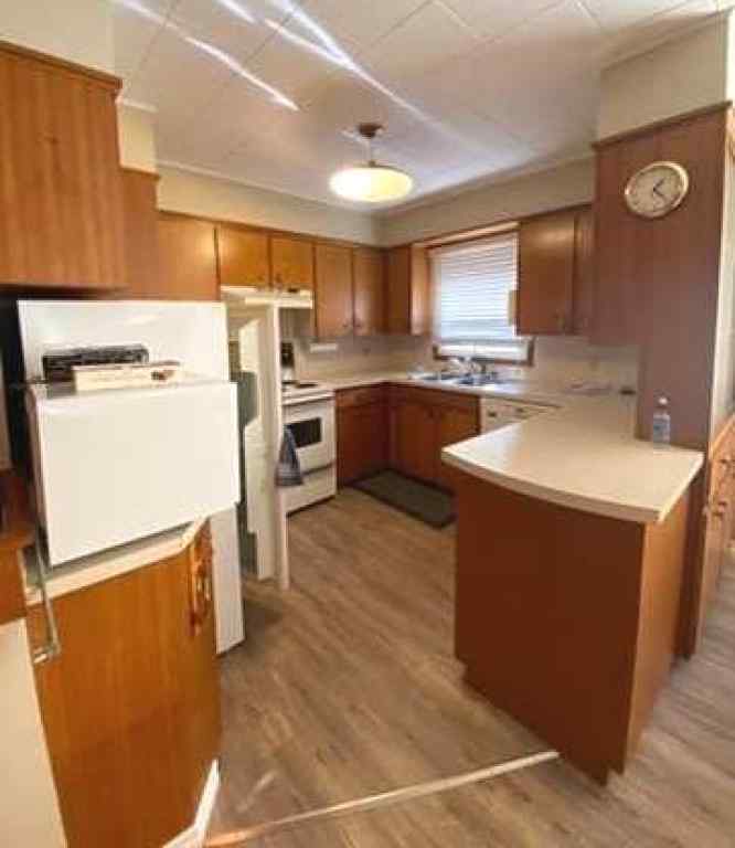 MLS® A2268229 - 240 1 Street E in Central Brooks, Residential