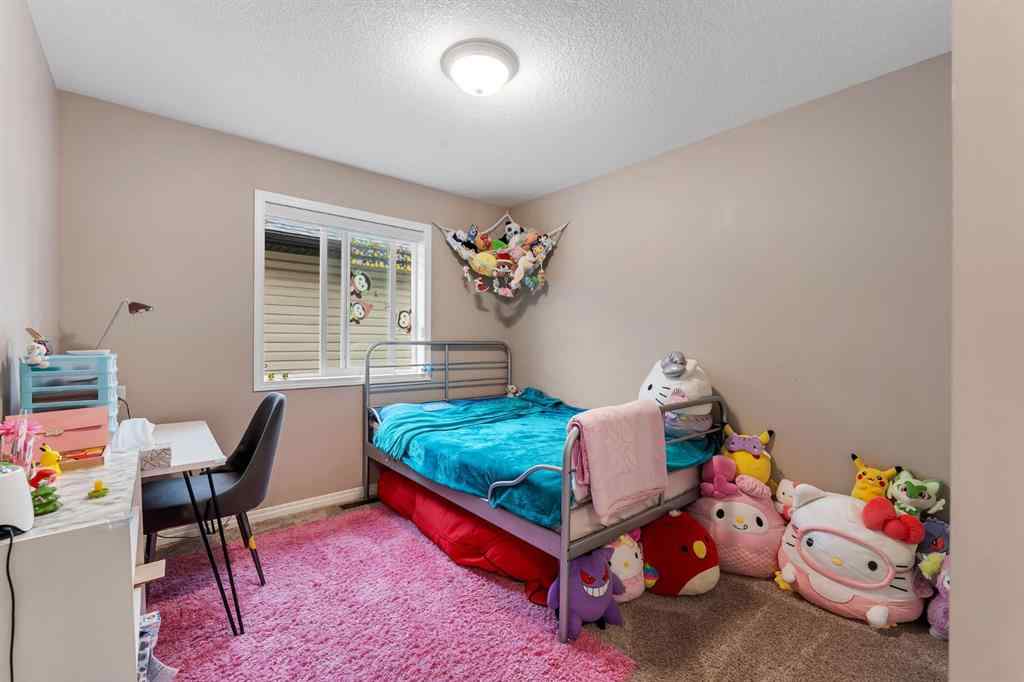 MLS® A2268231 - 405 Kincora Drive NW in Kincora Calgary, Residential