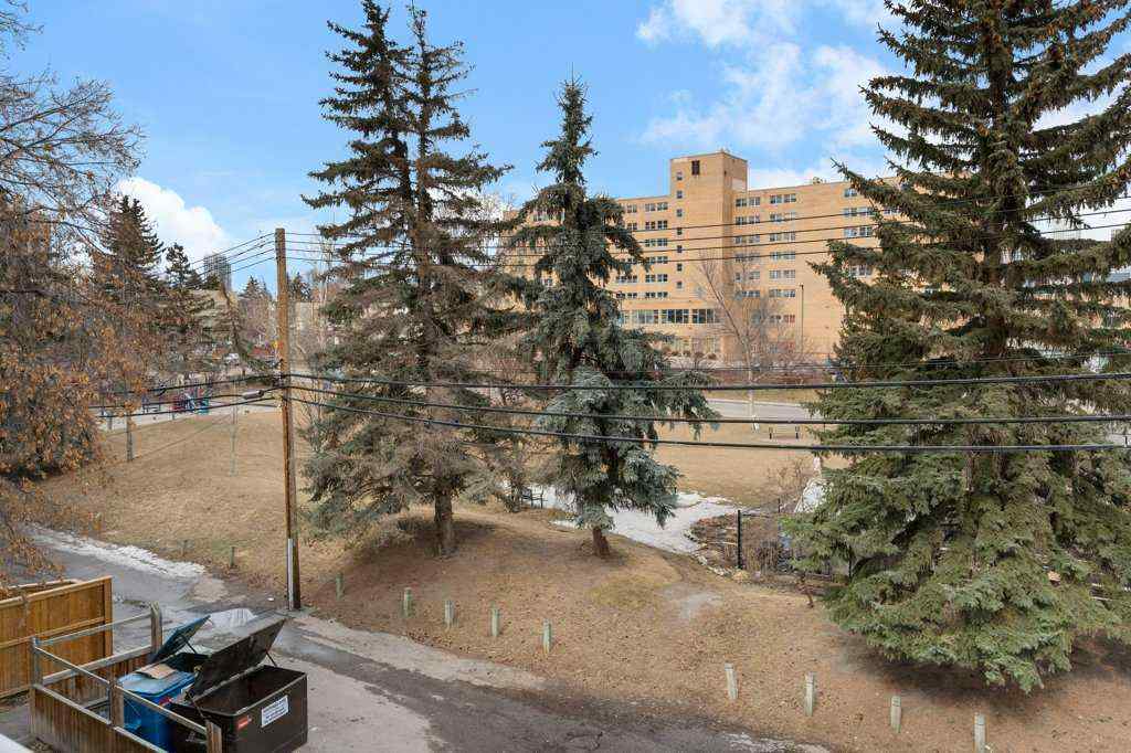 MLS® A2268233 - Unit #10 210 25 Avenue SW in Mission Calgary, Residential