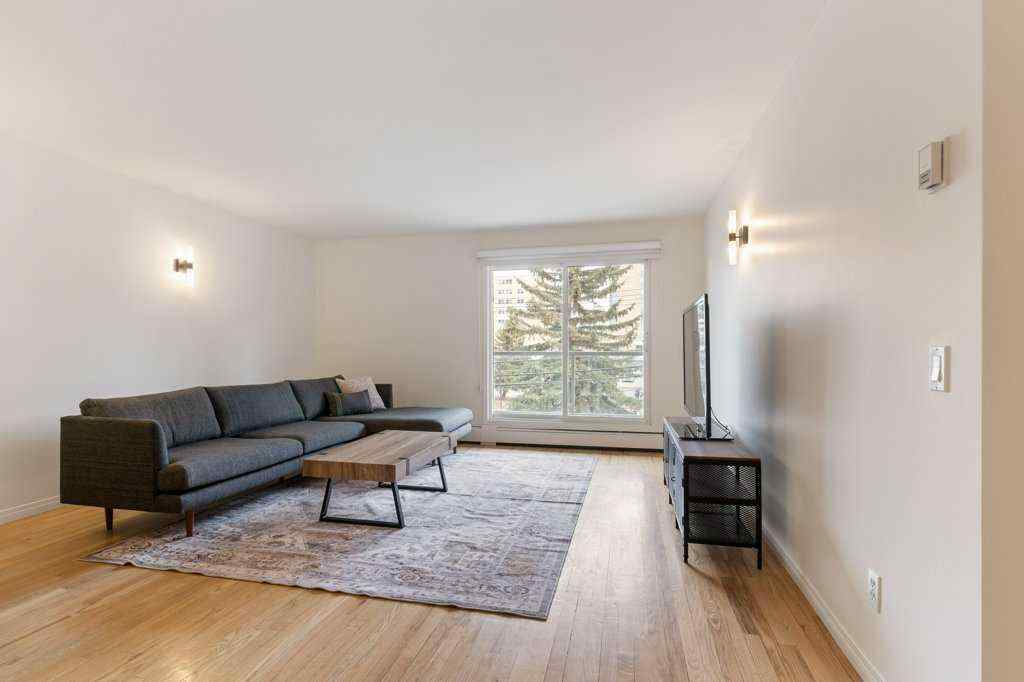 MLS® A2268233 - Unit #10 210 25 Avenue SW in Mission Calgary, Residential