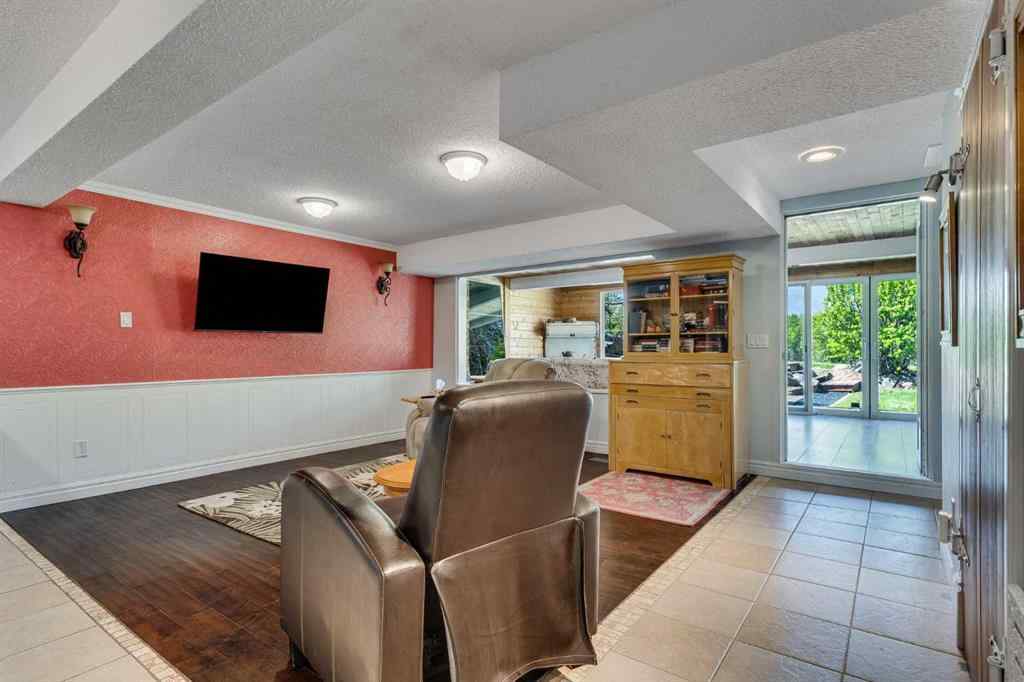 MLS® A2268236 - 24157 Meadow Drive  in Bearspaw_Calg Rural Rocky View County, Residential