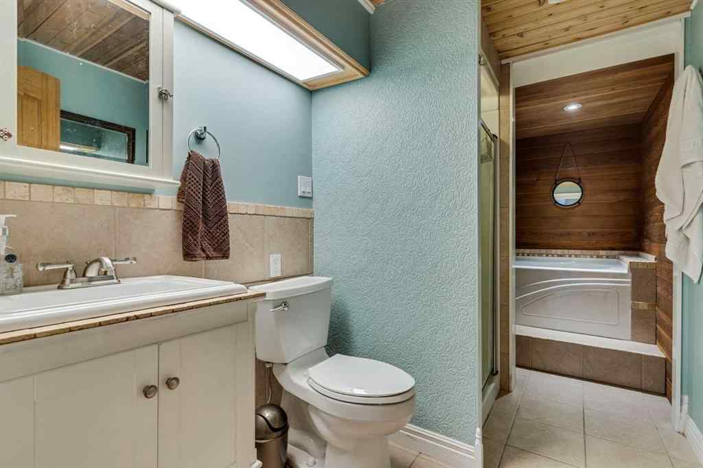 MLS® A2268236 - 24157 Meadow Drive  in Bearspaw_Calg Rural Rocky View County, Residential