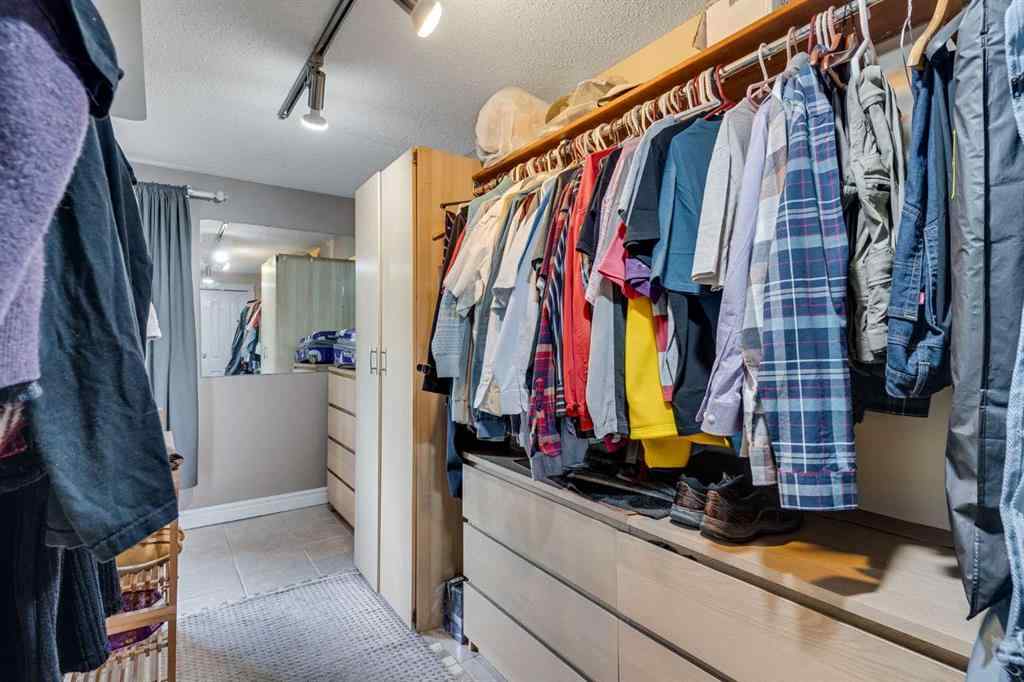 MLS® A2268236 - 24157 Meadow Drive  in Bearspaw_Calg Rural Rocky View County, Residential