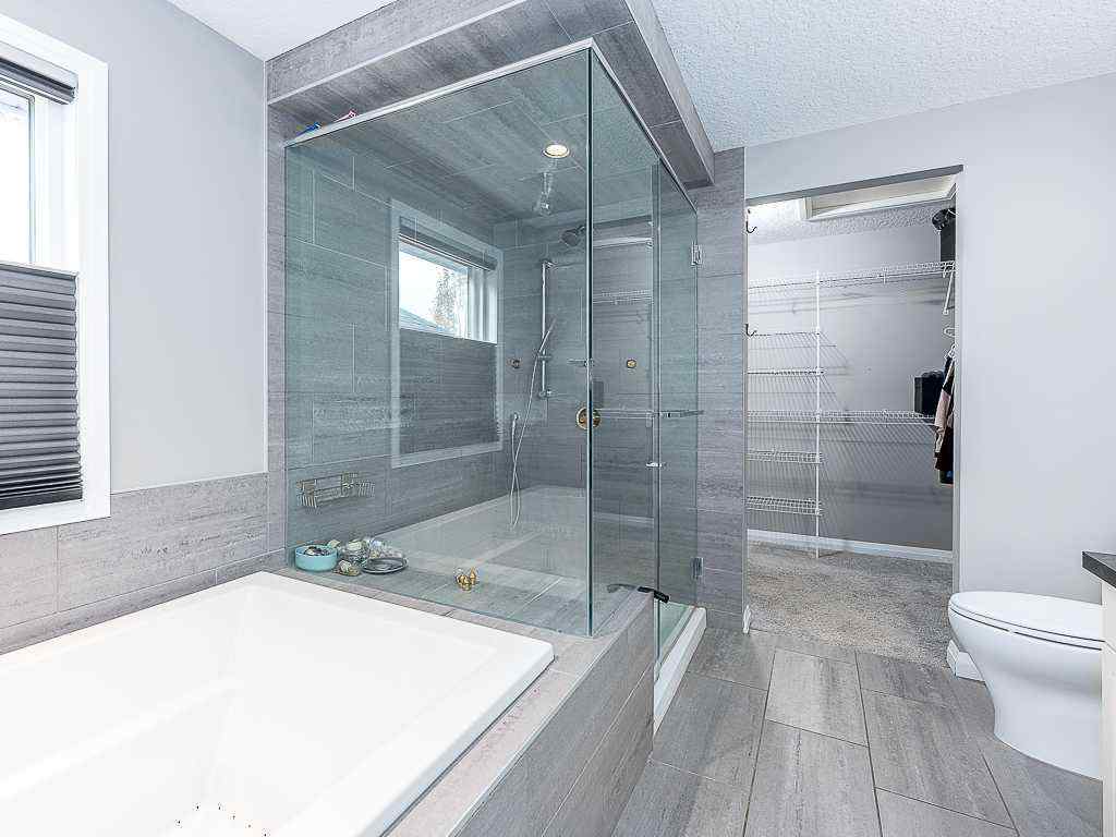 MLS® A2268243 - 256 Auburn Springs Close SE in Auburn Bay Calgary, Residential