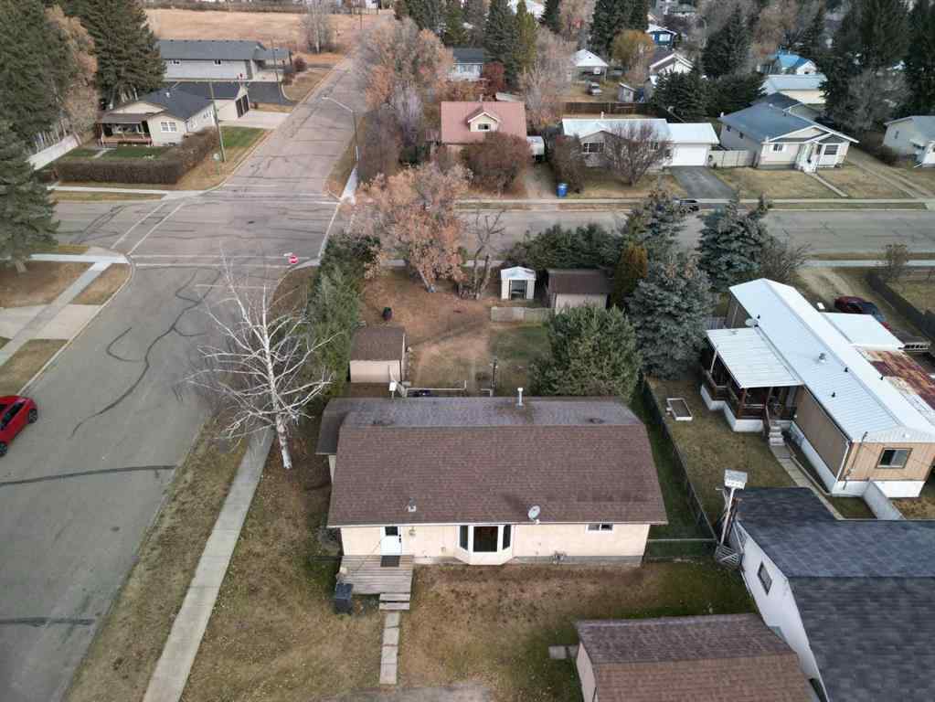 MLS® A2268245 - 4847 52 Avenue  in NONE Eckville, Residential