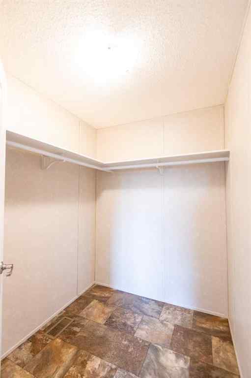 MLS® A2268246 - 11002 105 Street  in NONE La Crete, Residential