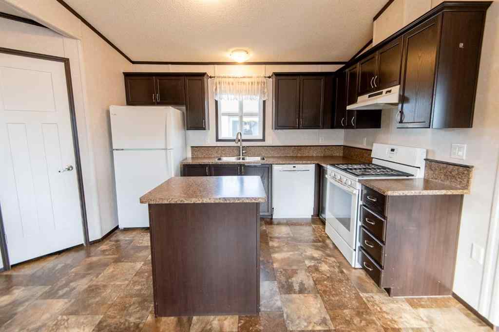 MLS® A2268246 - 11002 105 Street  in NONE La Crete, Residential