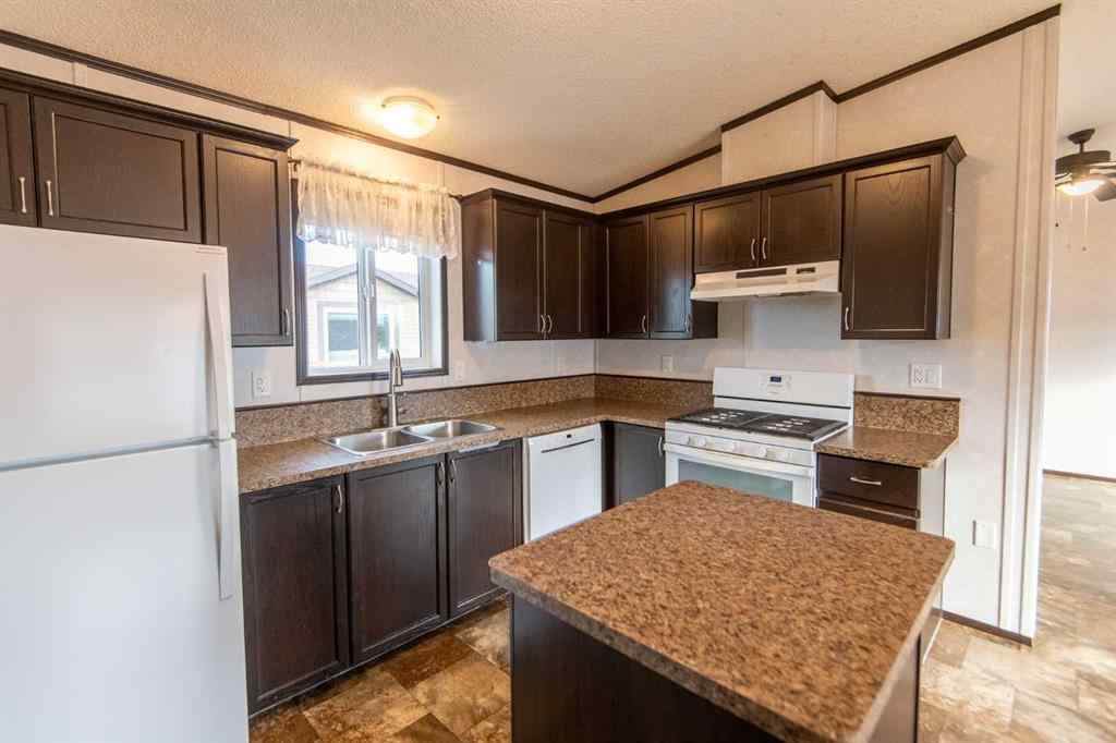 MLS® A2268246 - 11002 105 Street  in NONE La Crete, Residential