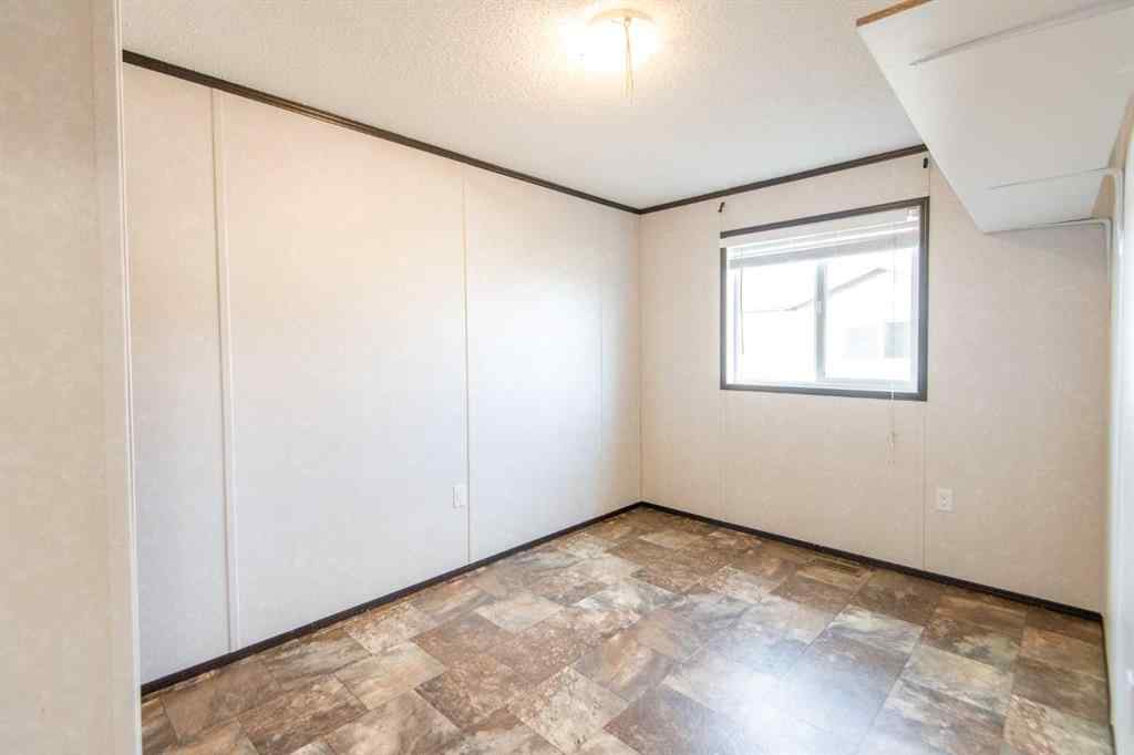 MLS® A2268246 - 11002 105 Street  in NONE La Crete, Residential