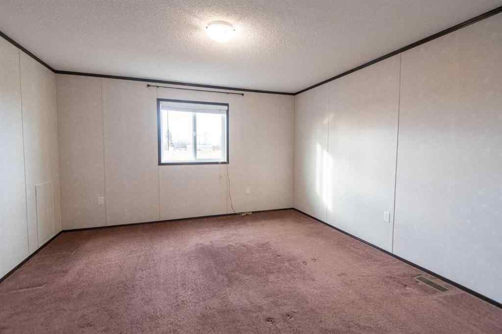 MLS® A2268246 - 11002 105 Street  in NONE La Crete, Residential