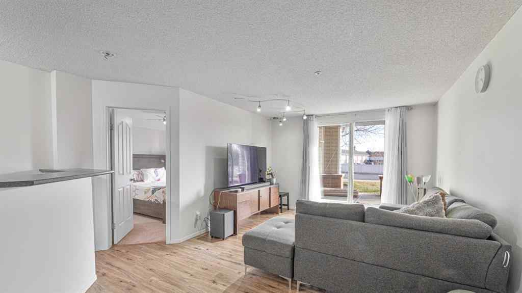 MLS® A2268251 - Unit #105 17 Country Village Bay NE in Country Hills Village Calgary, Residential