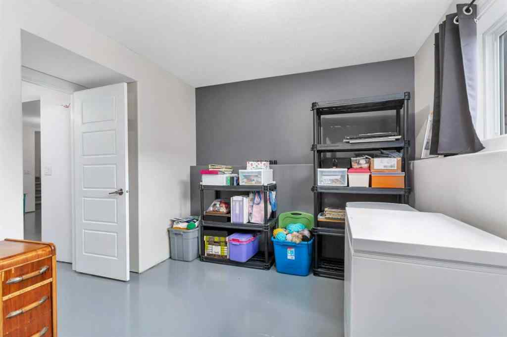 MLS&reg; # A2268257 - 23 Hampton Crescent  in Hampton Pointe Sylvan Lake, Residential Open Houses