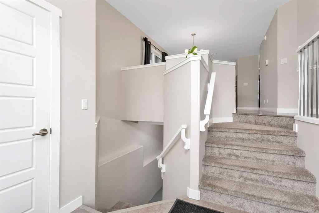 MLS&reg; # A2268257 - 23 Hampton Crescent  in Hampton Pointe Sylvan Lake, Residential Open Houses