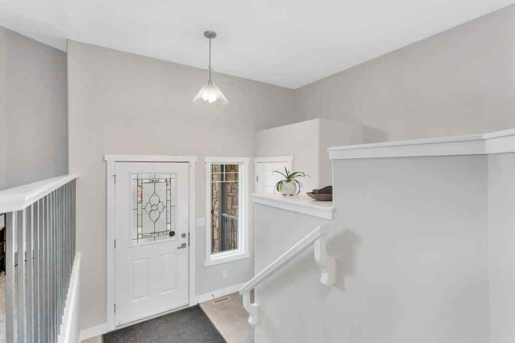 MLS&reg; # A2268257 - 23 Hampton Crescent  in Hampton Pointe Sylvan Lake, Residential Open Houses