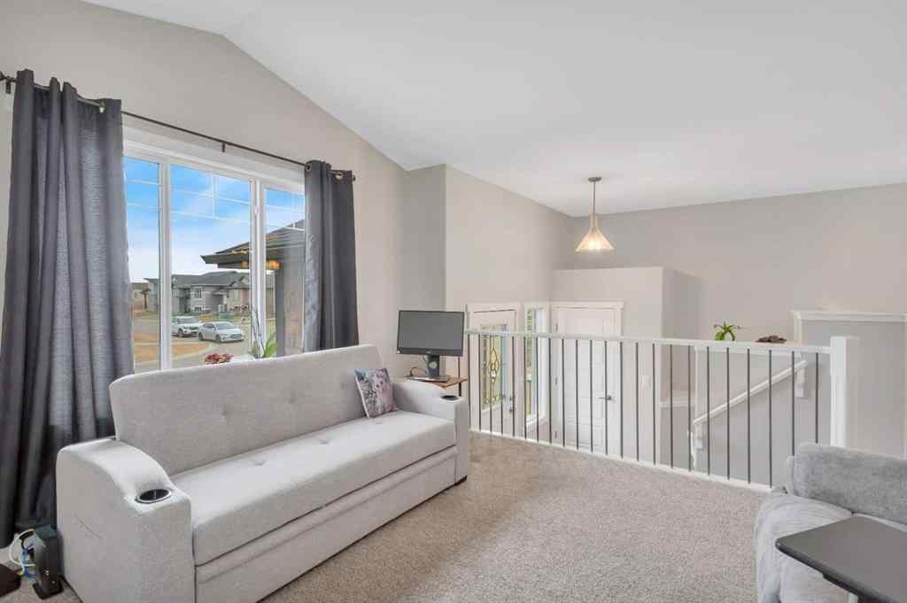 MLS&reg; # A2268257 - 23 Hampton Crescent  in Hampton Pointe Sylvan Lake, Residential Open Houses