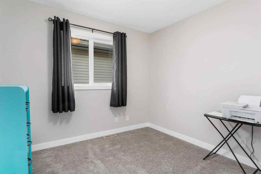 MLS&reg; # A2268257 - 23 Hampton Crescent  in Hampton Pointe Sylvan Lake, Residential Open Houses