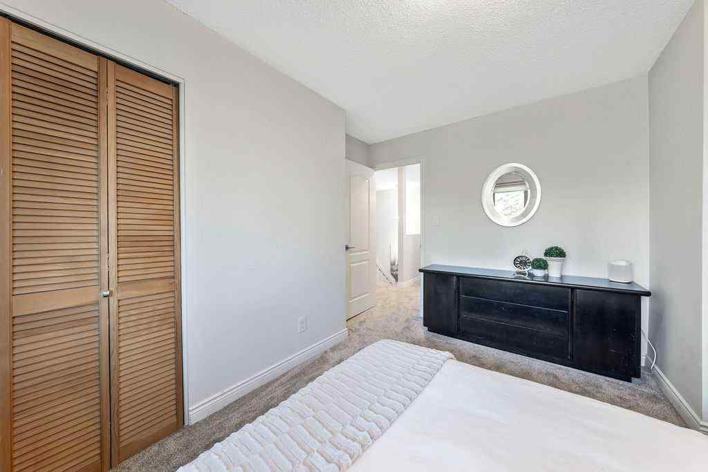 MLS® A2268269 - Unit #44 10030 Oakmoor Way SW in Oakridge Calgary, Residential
