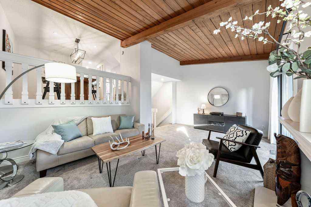 MLS® A2268269 - Unit #44 10030 Oakmoor Way SW in Oakridge Calgary, Residential