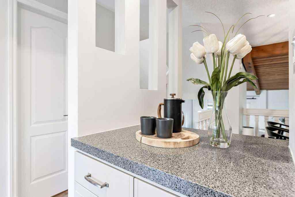 MLS® A2268269 - Unit #44 10030 Oakmoor Way SW in Oakridge Calgary, Residential