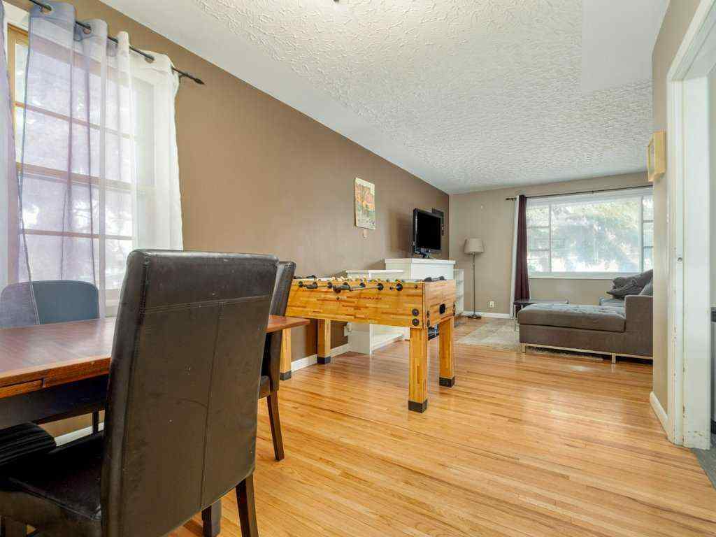 MLS® A2268276 - 2704 3 Avenue S in Indian Battle Heights Lethbridge, Residential