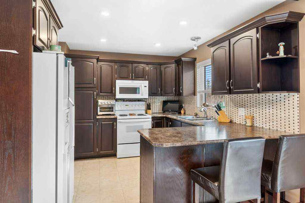 MLS® A2268280 - 45 Ravenscrag Crescent N in NONE Norglenwold, Residential