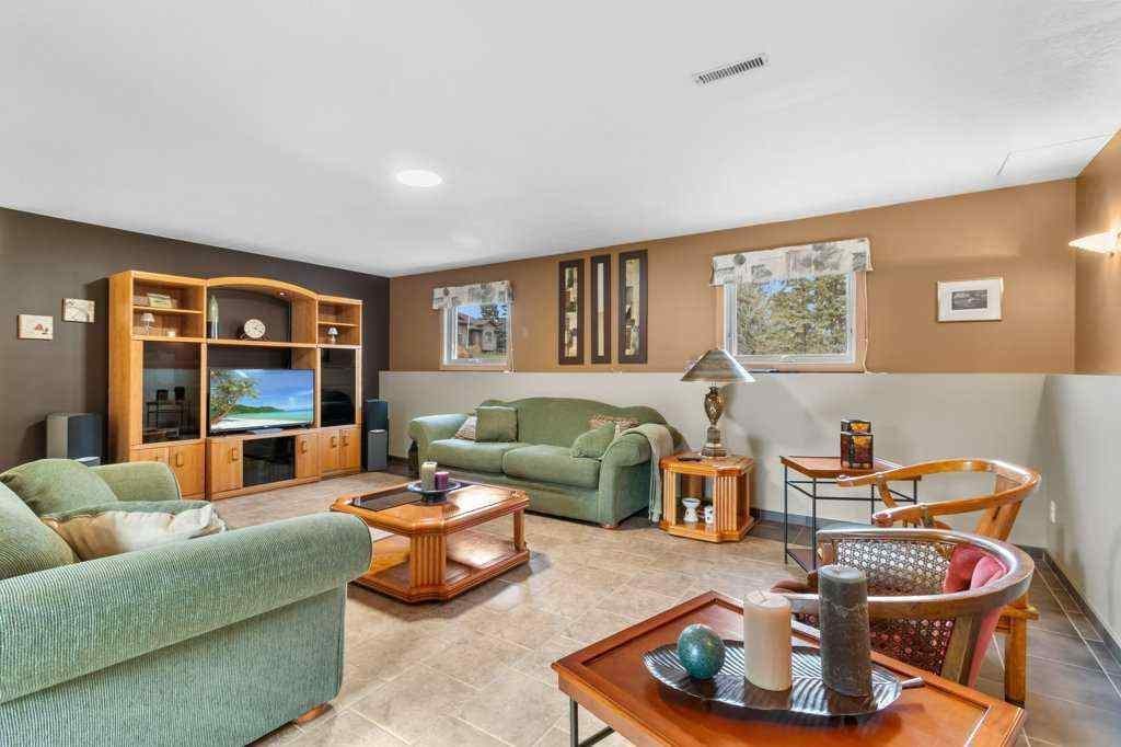 MLS® A2268280 - 45 Ravenscrag Crescent N in NONE Norglenwold, Residential