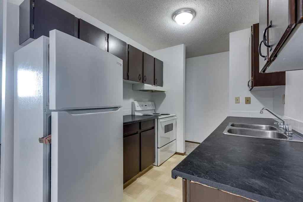 MLS® A2268282 - 5418 and 5422 48 Avenue  in NONE Olds, Multi-Family