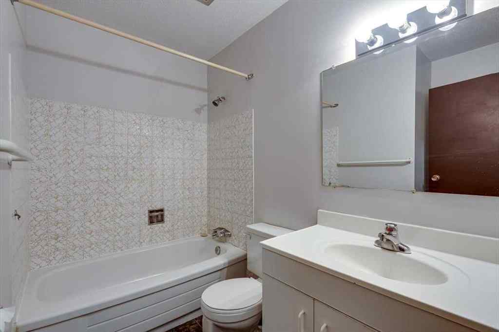 MLS® A2268282 - 5418 and 5422 48 Avenue  in NONE Olds, Multi-Family