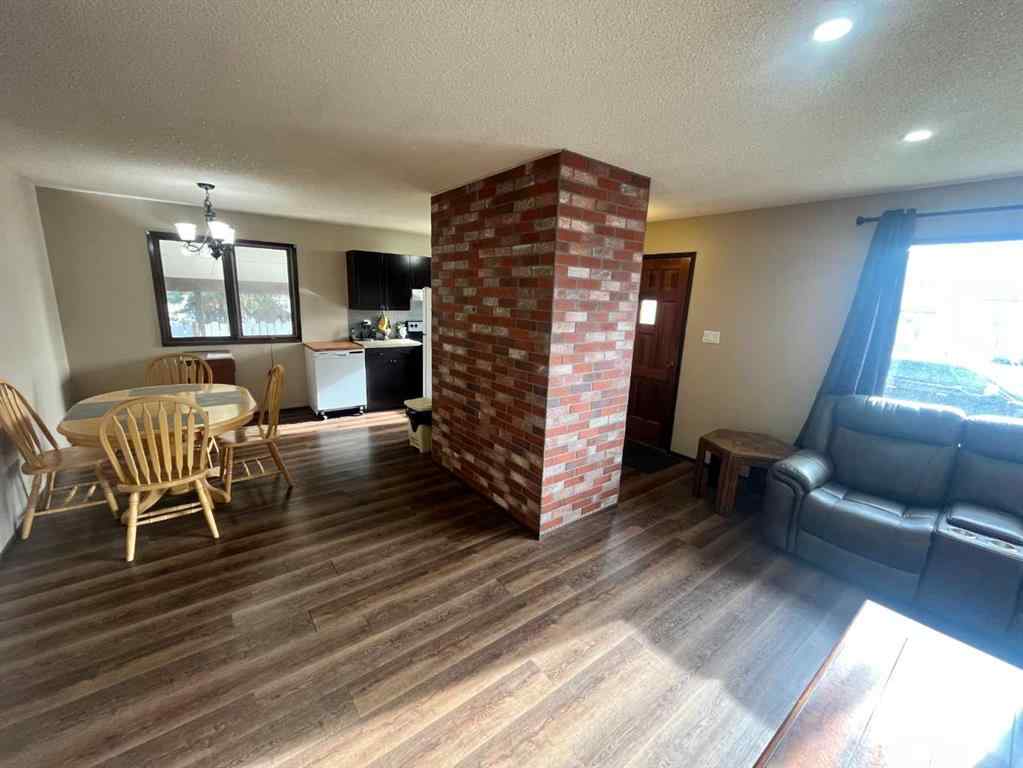 MLS® A2268283 - 4633 51 Avenue  in NONE Taber, Residential