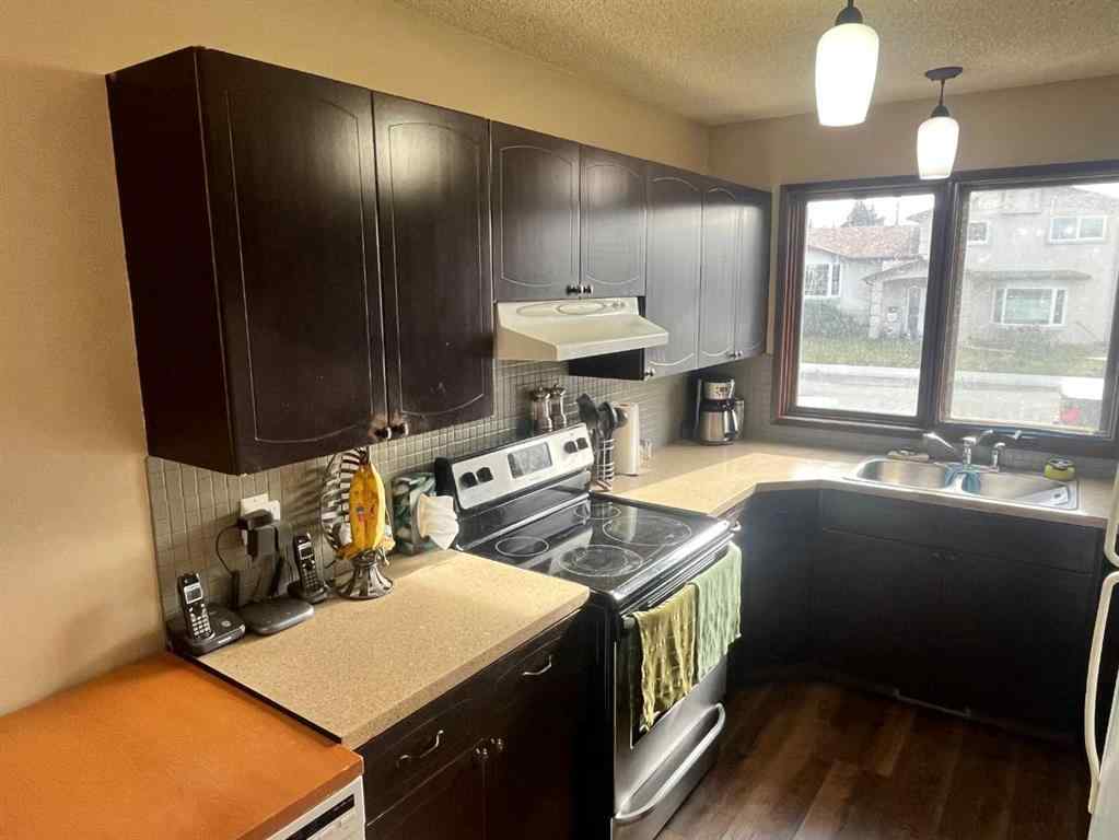 MLS® A2268283 - 4633 51 Avenue  in NONE Taber, Residential