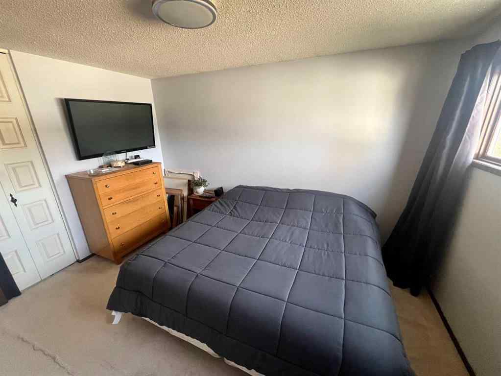 MLS® A2268283 - 4633 51 Avenue  in NONE Taber, Residential