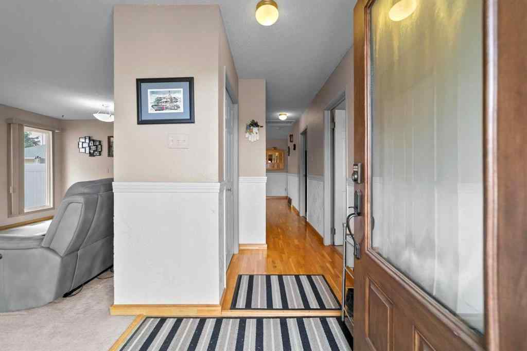 MLS® A2268288 - 5006 65 A Street  in Grandview Camrose, Residential