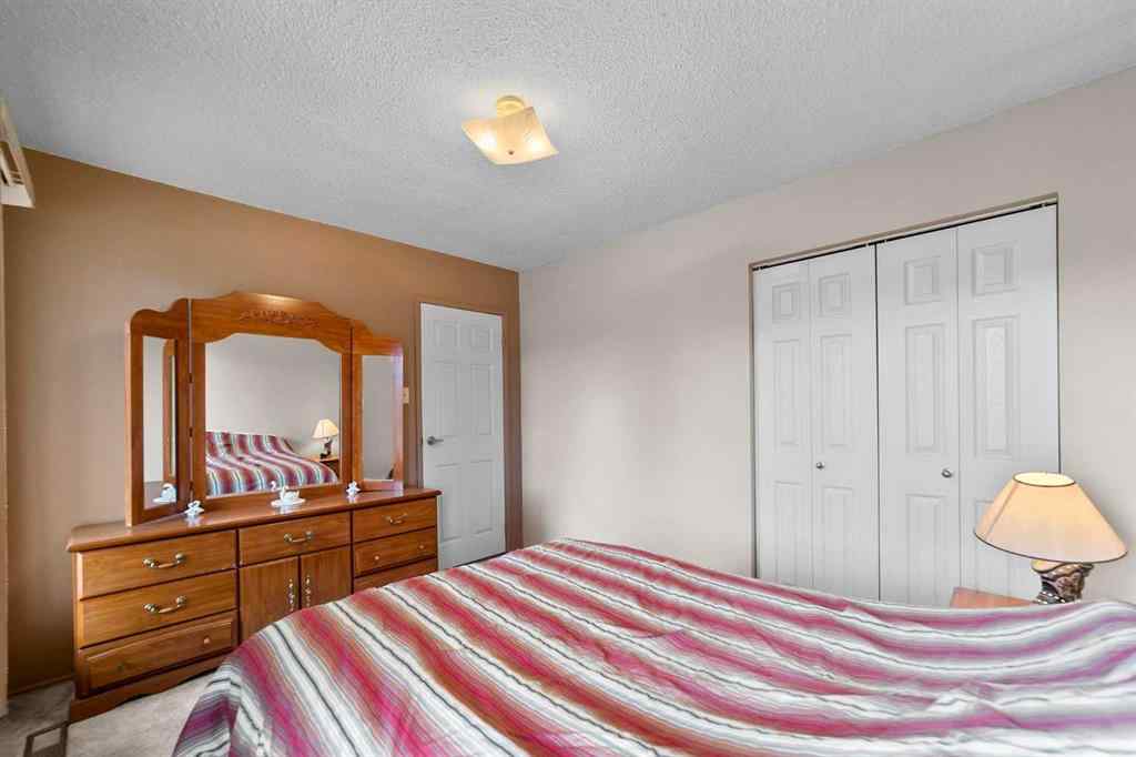 MLS® A2268288 - 5006 65 A Street  in Grandview Camrose, Residential