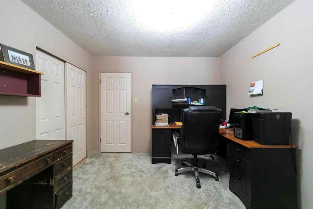 MLS® A2268288 - 5006 65 A Street  in Grandview Camrose, Residential