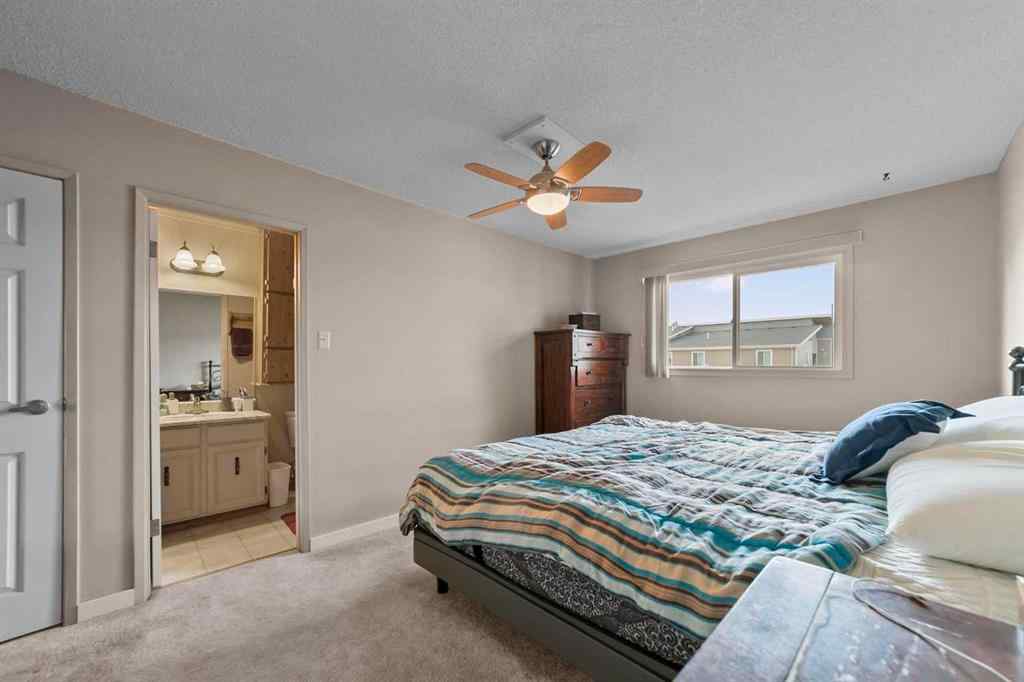 MLS® A2268288 - 5006 65 A Street  in Grandview Camrose, Residential